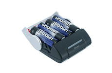 Nabíječka Unomat NCL 140  + 4 ks AA NiMH 2300 mAh